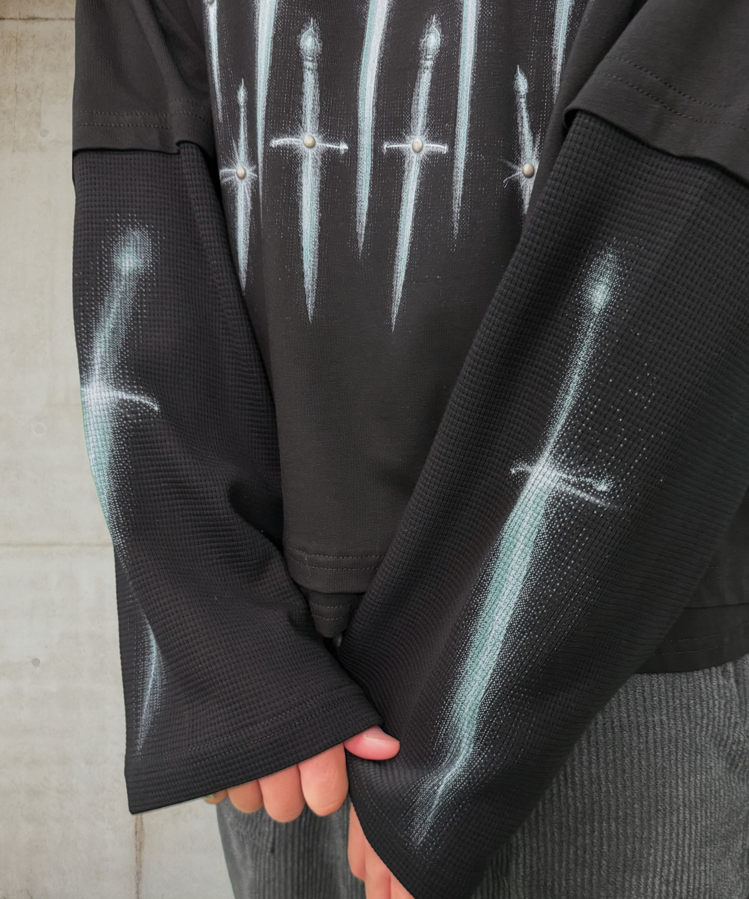 【FORMY STUDIO】Longlseeve "Eleven Swords"