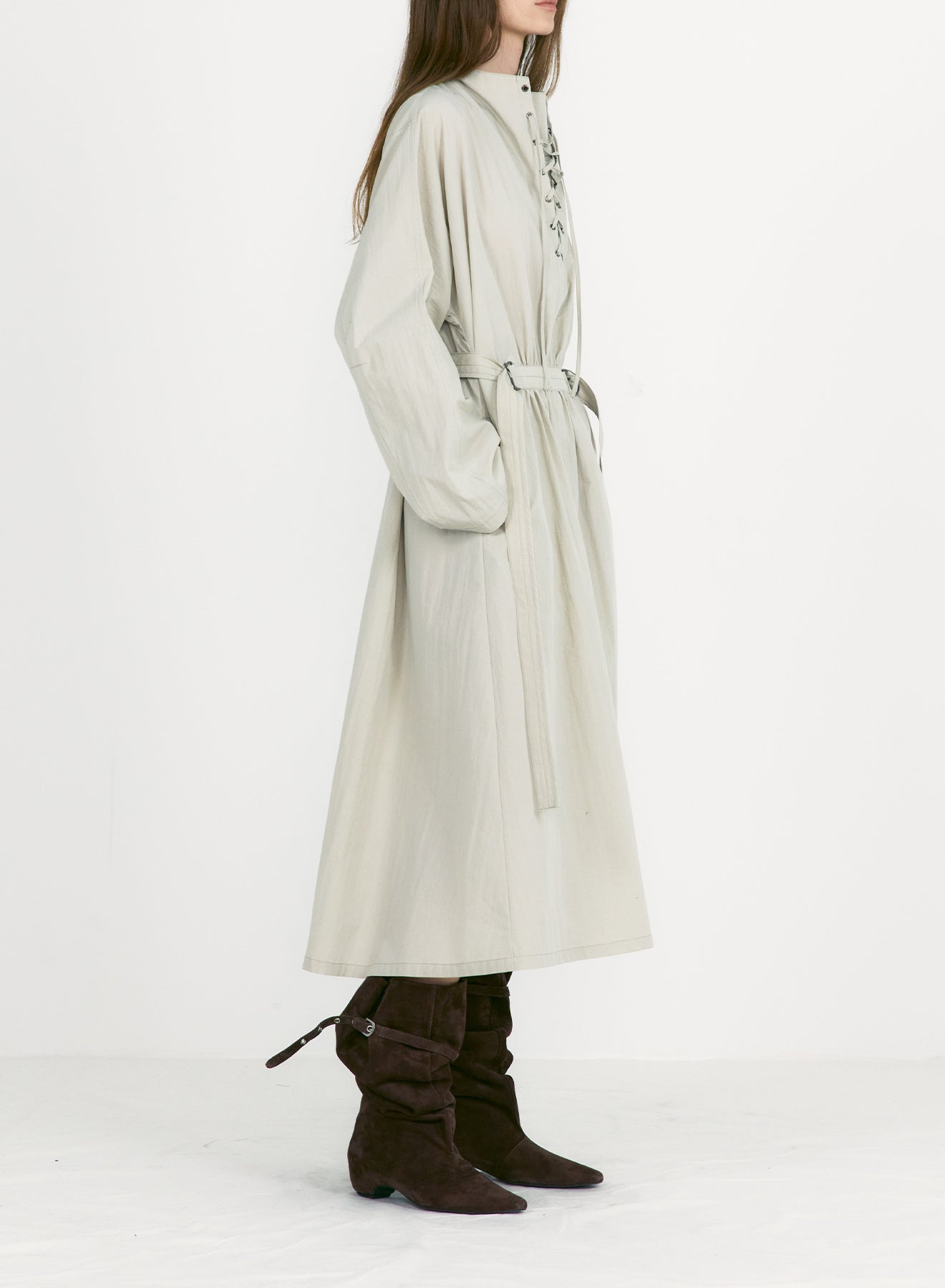 【LOW CLASSIC】LACE-UP BELTED DRESS