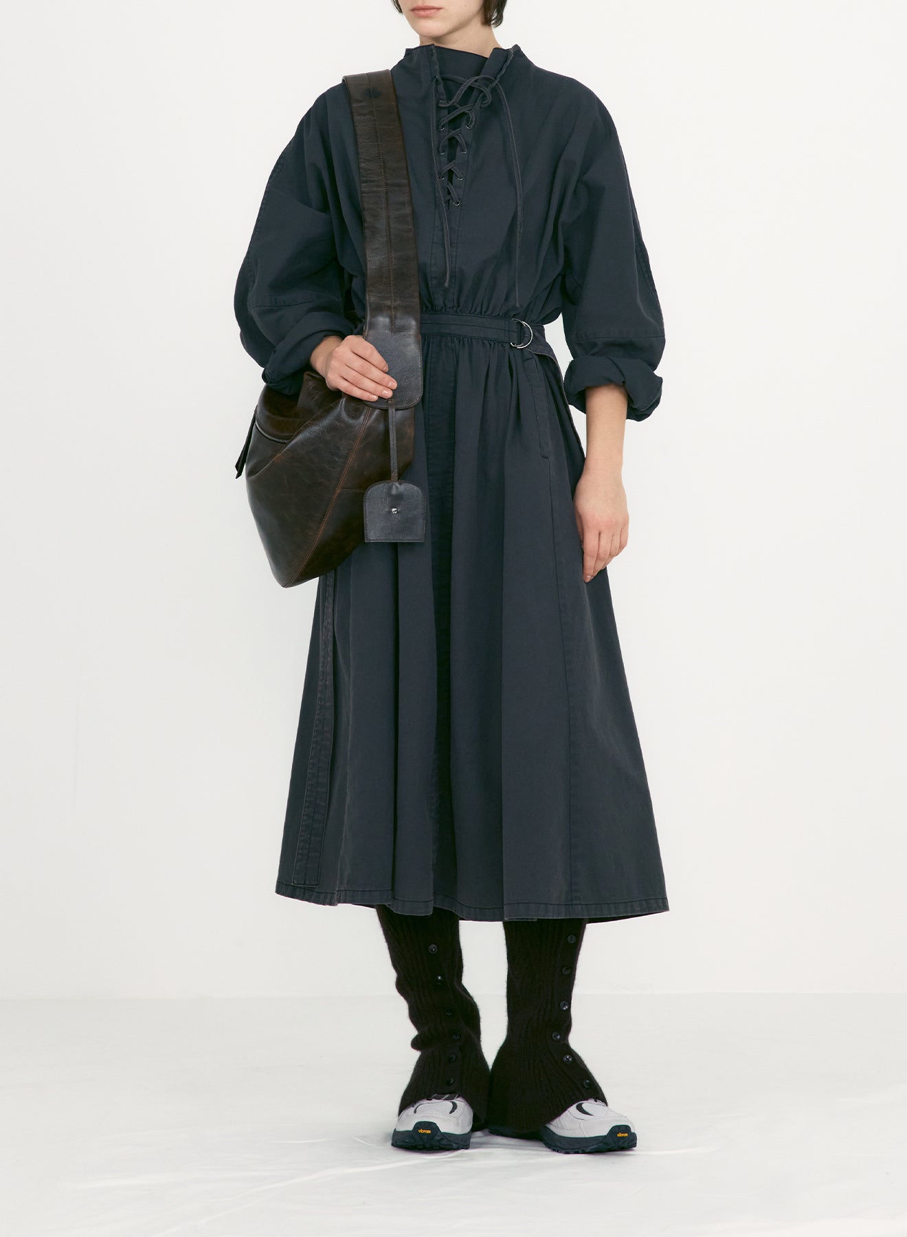 【LOW CLASSIC】WASHED LACE-UP BELTED DRESS
