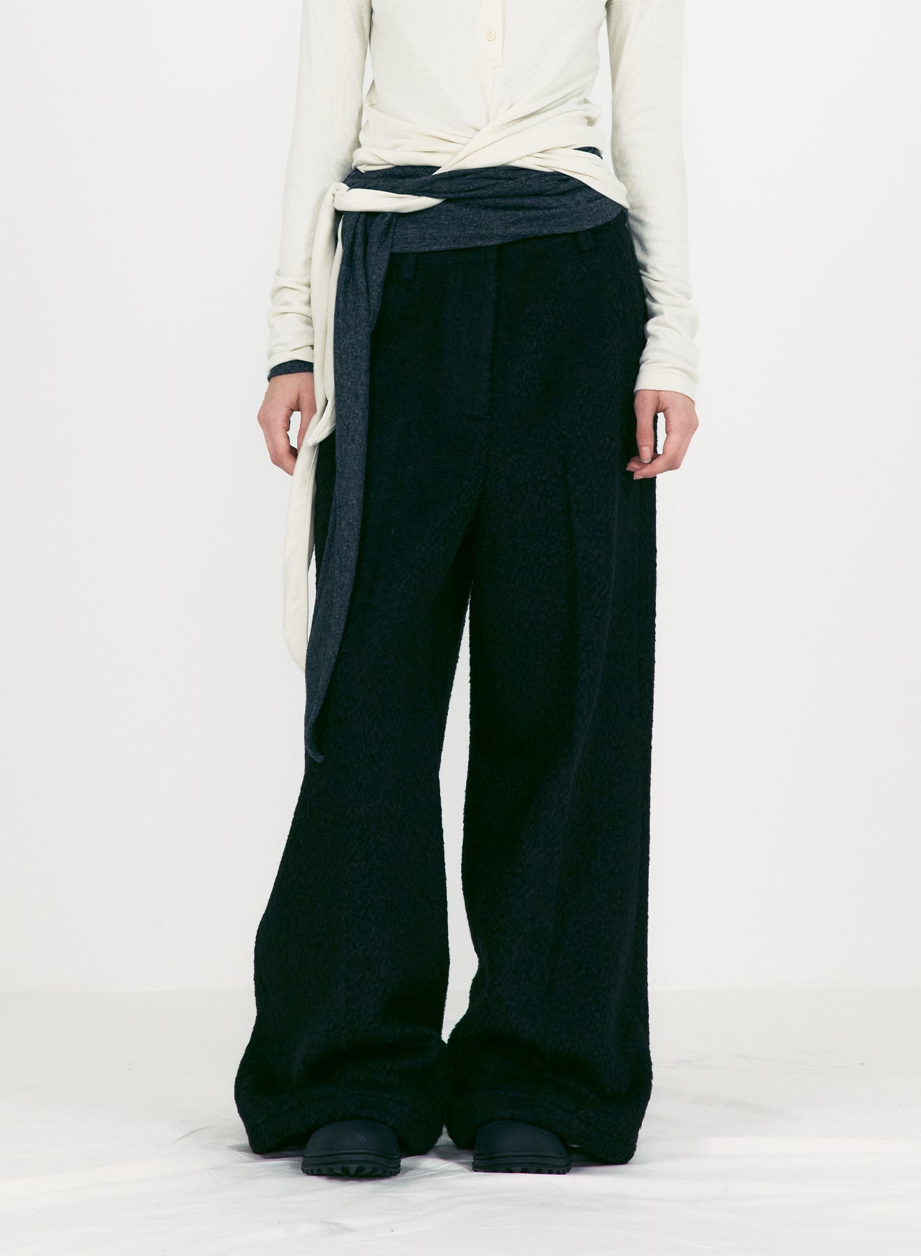 【LOW CLASSIC】HAIRY BOUCLE WOOL PANTS