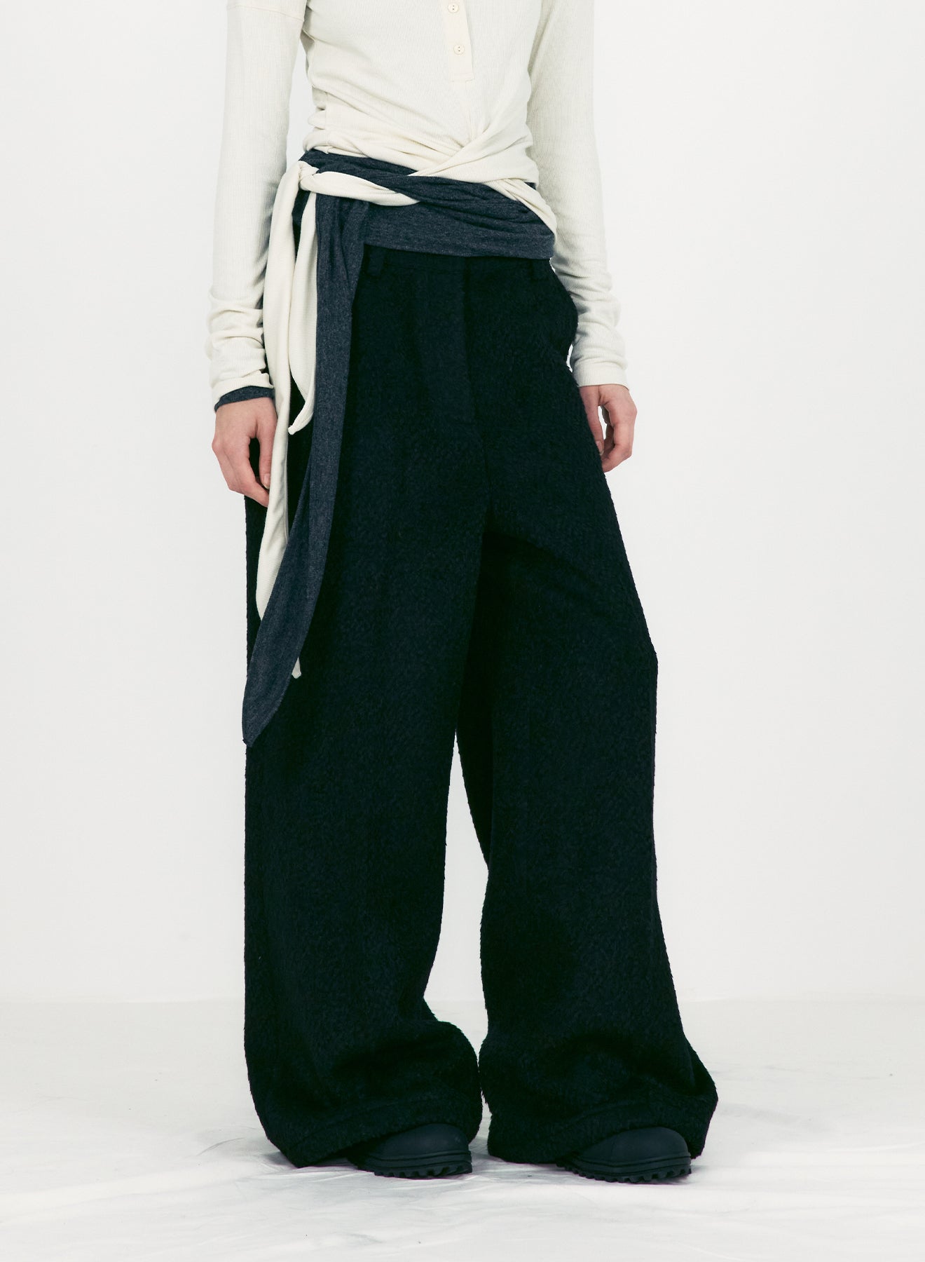 【LOW CLASSIC】HAIRY BOUCLE WOOL PANTS